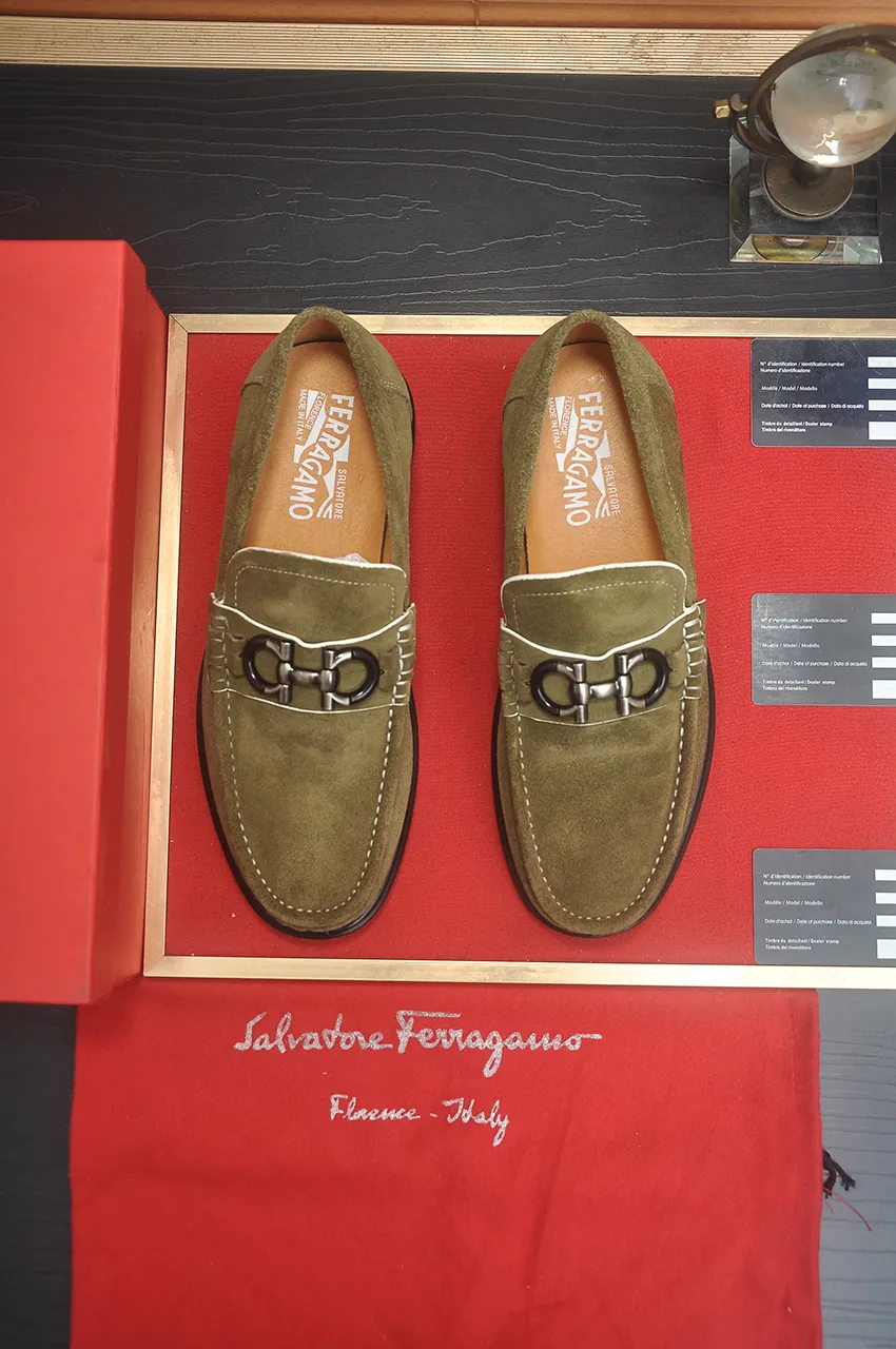 Men's shoes 💰440💶[Ferragamo/Ferragamo] The latest model in the counter. Original imported high-quality cowhide with open sides + imported 🐂 water-dyed cowhide lining + original luxury metal buckle + original combined outsole. No pressure for comparison. 38--45 (45 is custom-made and cannot be returned or exchanged)